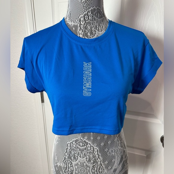 Gymshark Tops - Gymshark Crop Top, size Small, exercise, running, CrossFit, blue